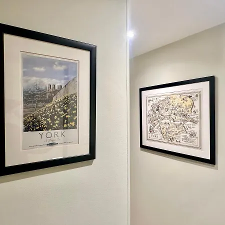 Cloisters Walk * York